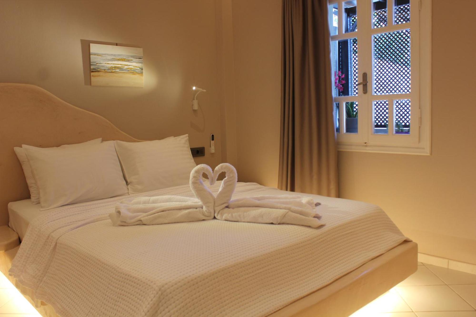 The Rock Luxury Homes Mesaria Bagian luar foto