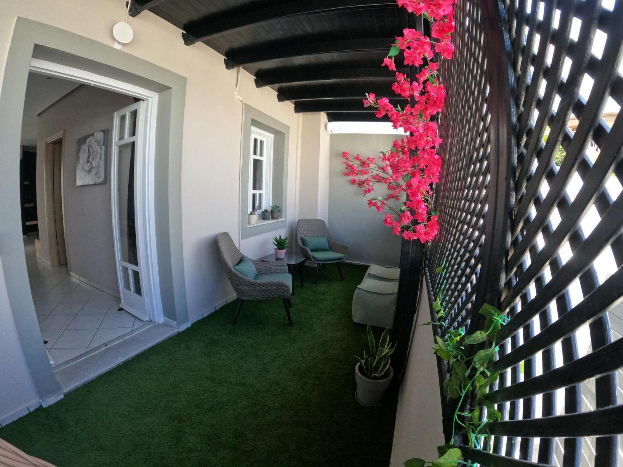 The Rock Luxury Homes Mesaria Bagian luar foto